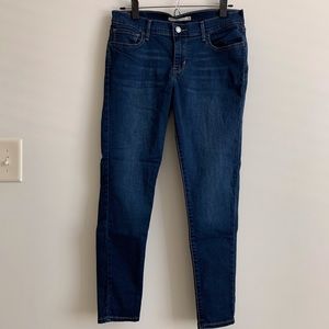 BRAND NEW Dark Levi’s Jeans